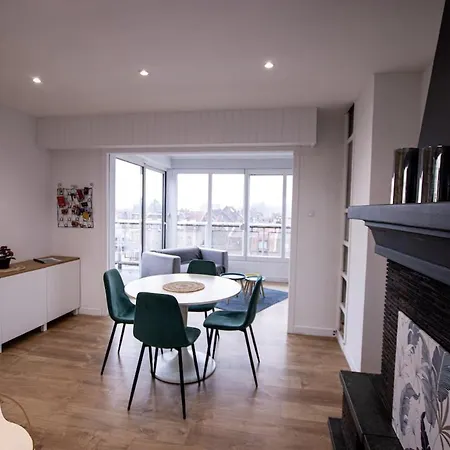 Apartment Panoramic Lensoiss *